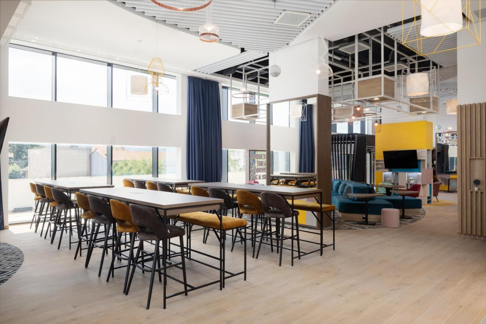 Hampton By Hilton Targu-Mures Bagian luar foto